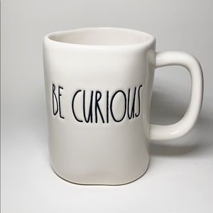 NWT Rae Dunn BE CURIOUS LL Mug